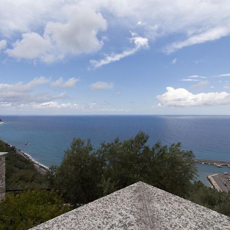 Villa Degli Ulivi B&B Finale Ligure Quarto foto